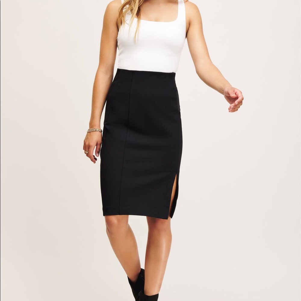 NWOT Ultra-High Rise Pencil Skirt
